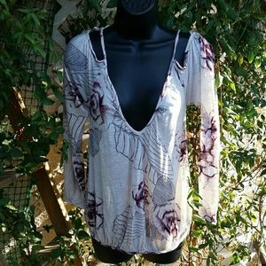 Freepeople  cut off shulder‎